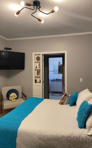 Casa à venda com 250m², 3 quartos e 3 vagas Casa à venda com 250m², 3 quartos e 3 vagasQuarto