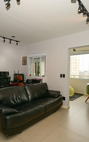 Apartamento à venda com 75m², 2 quartos e 2 vagasSala