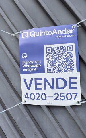 Casa à venda com 275m², 3 quartos e 3 vagas Casa à venda com 275m², 3 quartos e 3 vagasBALD-489