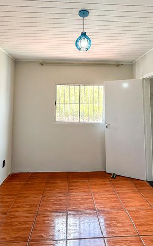 Casa à venda com 70m², 2 quartos e sem vaga Casa à venda com 70m², 2 quartos e sem vagaQuarto