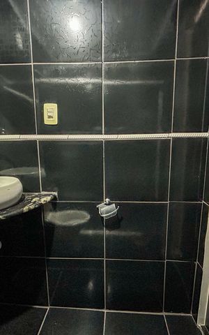 Casa à venda com 70m², 2 quartos e sem vaga Casa à venda com 70m², 2 quartos e sem vagaBanheiro