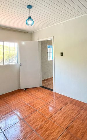 Casa à venda com 70m², 2 quartos e sem vaga Casa à venda com 70m², 2 quartos e sem vagaQuarto