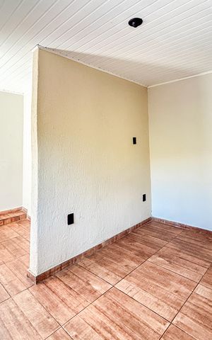 Casa à venda com 70m², 2 quartos e sem vaga Casa à venda com 70m², 2 quartos e sem vagaSala/cozinha