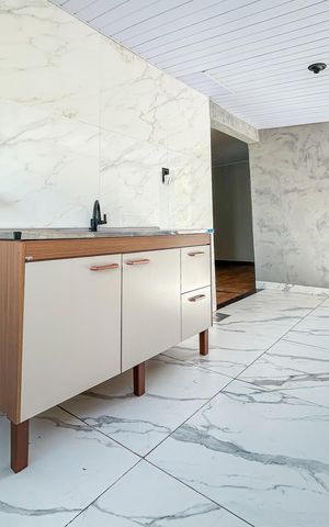 Casa à venda com 70m², 2 quartos e sem vaga Casa à venda com 70m², 2 quartos e sem vagaSala/cozinha