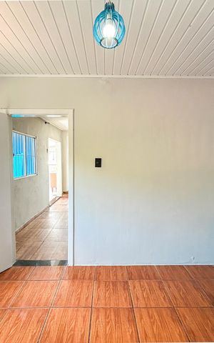 Casa à venda com 70m², 2 quartos e sem vaga Casa à venda com 70m², 2 quartos e sem vagaQuarto