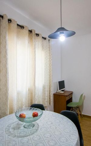 Apartamento à venda com 82m², 2 quartos e 1 vaga Apartamento à venda com 82m², 2 quartos e 1 vagaSala