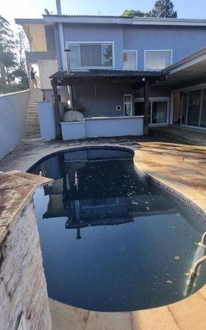 Casa à venda com 550m², 5 quartos e 6 vagas