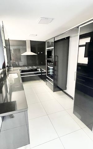 Apartamento à venda com 208m², 3 quartos e 1 vaga Apartamento à venda com 208m², 3 quartos e 1 vagaCozinha