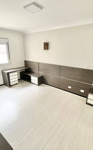 Apartamento à venda com 208m², 3 quartos e 1 vaga Apartamento à venda com 208m², 3 quartos e 1 vagaQuarto 2 - Suíte