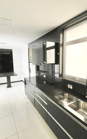 Apartamento à venda com 208m², 3 quartos e 1 vaga Apartamento à venda com 208m², 3 quartos e 1 vagaCozinha