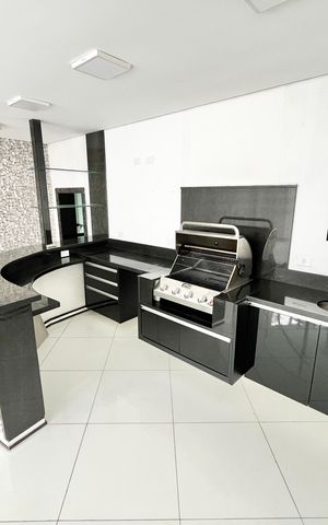 Apartamento à venda com 208m², 3 quartos e 1 vaga Apartamento à venda com 208m², 3 quartos e 1 vagaEspaço Gourmet