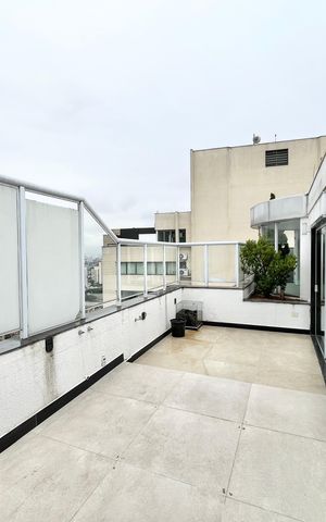 Apartamento à venda com 208m², 3 quartos e 1 vaga Apartamento à venda com 208m², 3 quartos e 1 vagaVaranda Espaço Gourmet