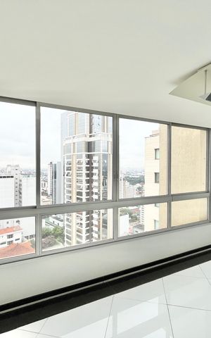 Apartamento à venda com 208m², 3 quartos e 1 vaga Apartamento à venda com 208m², 3 quartos e 1 vagaSala