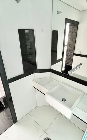 Apartamento à venda com 208m², 3 quartos e 1 vaga Apartamento à venda com 208m², 3 quartos e 1 vagaBanheiro Social 2