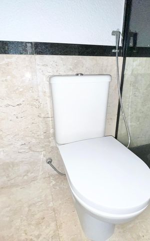 Apartamento à venda com 208m², 3 quartos e 1 vaga Apartamento à venda com 208m², 3 quartos e 1 vagaBanheiro da Suíte 1