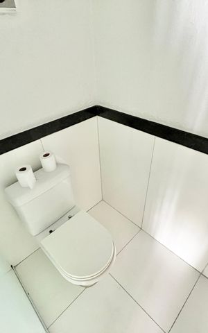 Apartamento à venda com 208m², 3 quartos e 1 vaga Apartamento à venda com 208m², 3 quartos e 1 vagaBanheiro Social 2