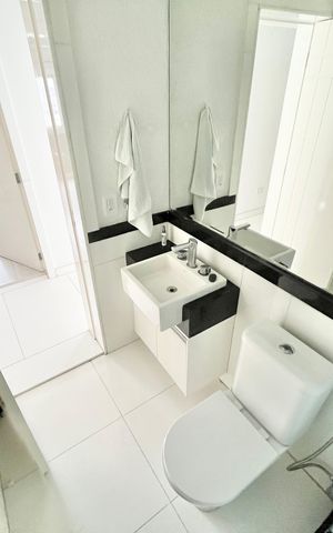Apartamento à venda com 208m², 3 quartos e 1 vaga Apartamento à venda com 208m², 3 quartos e 1 vagaBanheiro Social