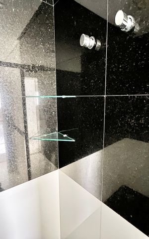 Apartamento à venda com 208m², 3 quartos e 1 vaga Apartamento à venda com 208m², 3 quartos e 1 vagaBanheiro Social