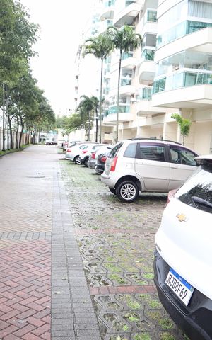 Apartamento à venda com 70m², 2 quartos e 1 vagaESTACIONAMENTO