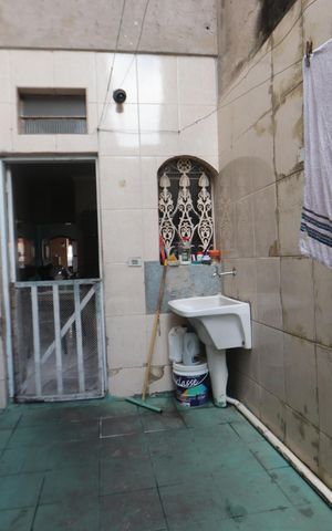 Casa à venda com 200m², 1 quarto e 2 vagasLavanderia e Quintal