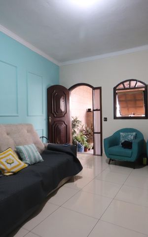 Casa à venda com 200m², 1 quarto e 2 vagasSala