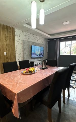 Casa para alugar com 561m², 3 quartos e 6 vagas Casa para alugar com 561m², 3 quartos e 6 vagasCozinha