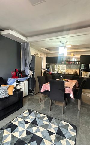 Casa para alugar com 561m², 3 quartos e 6 vagas Casa para alugar com 561m², 3 quartos e 6 vagasSala 1