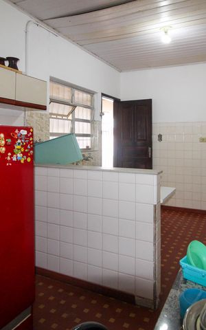 Casa à venda com 100m², 3 quartos e 1 vaga Casa à venda com 100m², 3 quartos e 1 vagaCozinha