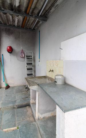 Casa à venda com 100m², 3 quartos e 1 vaga Casa à venda com 100m², 3 quartos e 1 vagaÁrea de Serviço