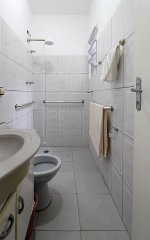 Casa à venda com 100m², 3 quartos e 1 vaga Casa à venda com 100m², 3 quartos e 1 vagaBanheiro