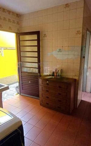 Casa à venda com 198m², 3 quartos e 2 vagas