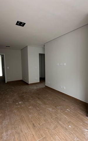 Casa de condomínio à venda com 130m², 3 quartos e 2 vagas Casa de condomínio à venda com 130m², 3 quartos e 2 vagasSuíte