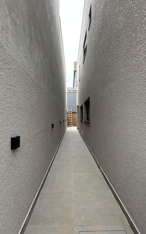 Casa de condomínio à venda com 130m², 3 quartos e 2 vagas Casa de condomínio à venda com 130m², 3 quartos e 2 vagasQuintal