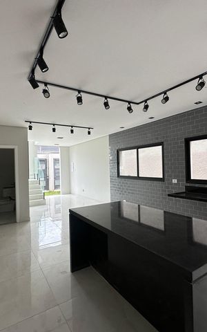Casa de condomínio à venda com 130m², 3 quartos e 2 vagas Casa de condomínio à venda com 130m², 3 quartos e 2 vagasCozinha