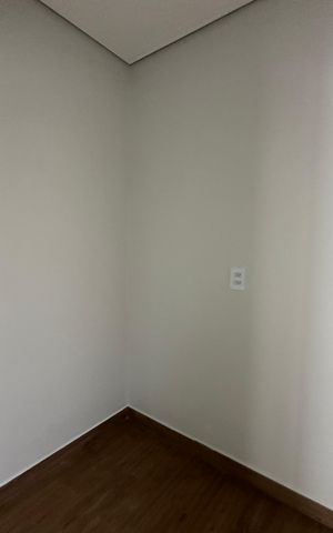 Casa de condomínio à venda com 130m², 3 quartos e 2 vagas Casa de condomínio à venda com 130m², 3 quartos e 2 vagasCloset da suíte