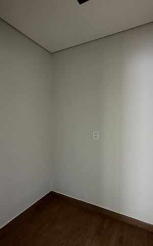 Casa de condomínio à venda com 130m², 3 quartos e 2 vagas Casa de condomínio à venda com 130m², 3 quartos e 2 vagasCloset da suíte