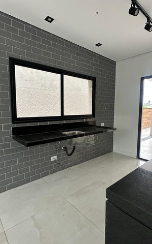 Casa de condomínio à venda com 130m², 3 quartos e 2 vagas Casa de condomínio à venda com 130m², 3 quartos e 2 vagasCozinha