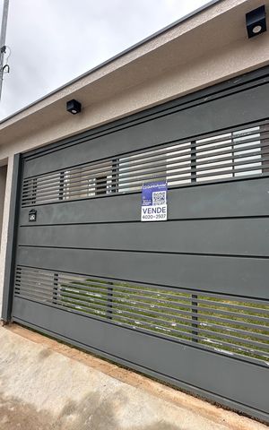 Casa de condomínio à venda com 130m², 3 quartos e 2 vagas Casa de condomínio à venda com 130m², 3 quartos e 2 vagasFachada