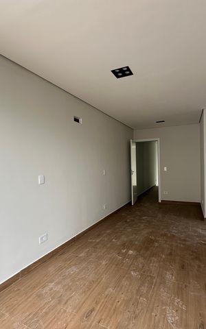 Casa de condomínio à venda com 130m², 3 quartos e 2 vagas Casa de condomínio à venda com 130m², 3 quartos e 2 vagasSuíte