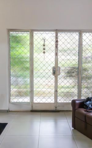 Casa de condomínio à venda com 367m², 4 quartos e 6 vagas