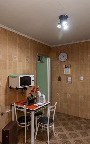 Casa à venda com 210m², 1 quarto e 5 vagas Casa à venda com 210m², 1 quarto e 5 vagasCozinha