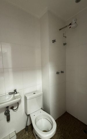 Apartamento à venda com 163m², 3 quartos e 3 vagas Apartamento à venda com 163m², 3 quartos e 3 vagasBanheiro de serviço