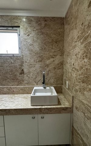 Apartamento à venda com 163m², 3 quartos e 3 vagas Apartamento à venda com 163m², 3 quartos e 3 vagasBanheiro da Suíte 1