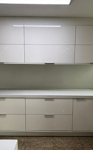 Apartamento à venda com 163m², 3 quartos e 3 vagas Apartamento à venda com 163m², 3 quartos e 3 vagasCozinha