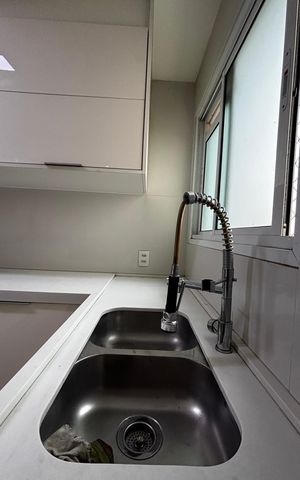 Apartamento à venda com 163m², 3 quartos e 3 vagas Apartamento à venda com 163m², 3 quartos e 3 vagasCozinha