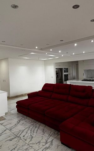 Apartamento à venda com 163m², 3 quartos e 3 vagas Apartamento à venda com 163m², 3 quartos e 3 vagasSala