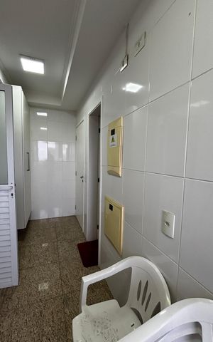 Apartamento à venda com 163m², 3 quartos e 3 vagas Apartamento à venda com 163m², 3 quartos e 3 vagasÁrea de Serviço