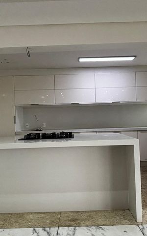 Apartamento à venda com 163m², 3 quartos e 3 vagas Apartamento à venda com 163m², 3 quartos e 3 vagasCozinha