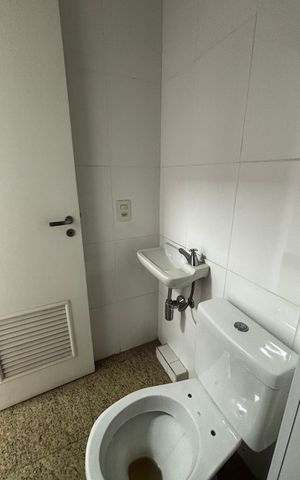 Apartamento à venda com 163m², 3 quartos e 3 vagas Apartamento à venda com 163m², 3 quartos e 3 vagasBanheiro de serviço