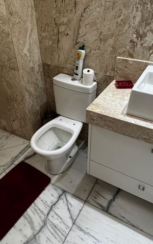 Apartamento à venda com 163m², 3 quartos e 3 vagas Apartamento à venda com 163m², 3 quartos e 3 vagasBanheiro da Suíte 2